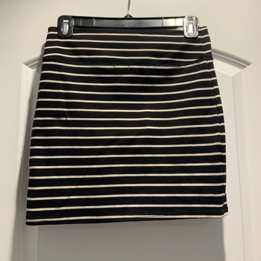American Eagle pencil skirt